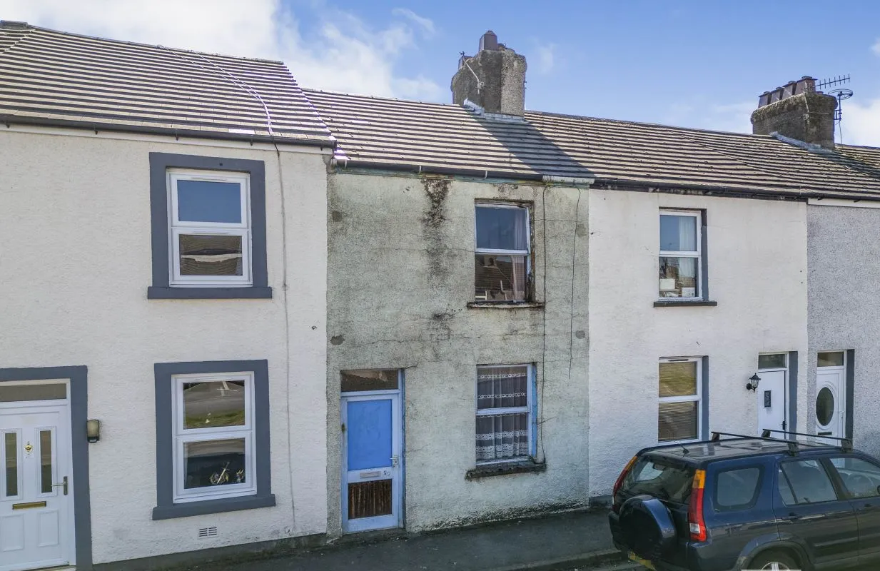 Millom, Cumbria, LA18 4BL - Online Auctions