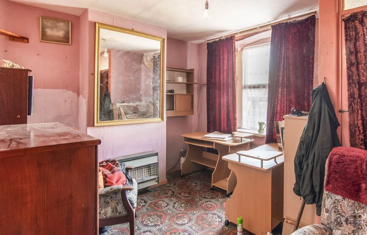 Millom, Cumbria, LA18 4BL - Online Auctions