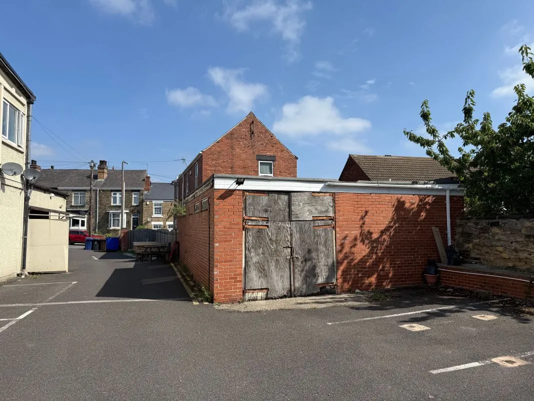 Bolton-Upon-Dearne, Rotherham, South Yorkshire, S63 8AA - Online Auctions