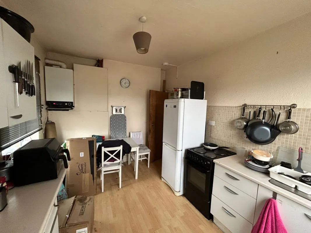 Stocksbridge, Sheffield, South Yorkshire, S36 1FW - Online Auctions
