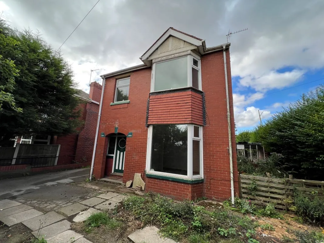 Darfield, Barnsley, South Yorkshire, S73 9AP - Online Auctions