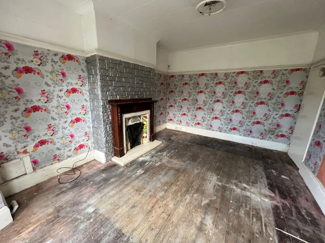 Darfield, Barnsley, South Yorkshire, S73 9AP - Online Auctions