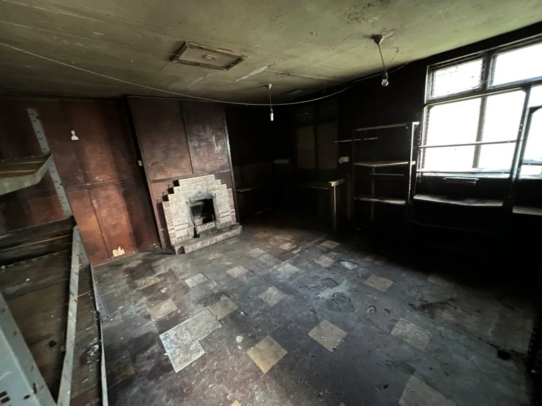 Darfield, Barnsley, South Yorkshire, S73 9AP - Online Auctions