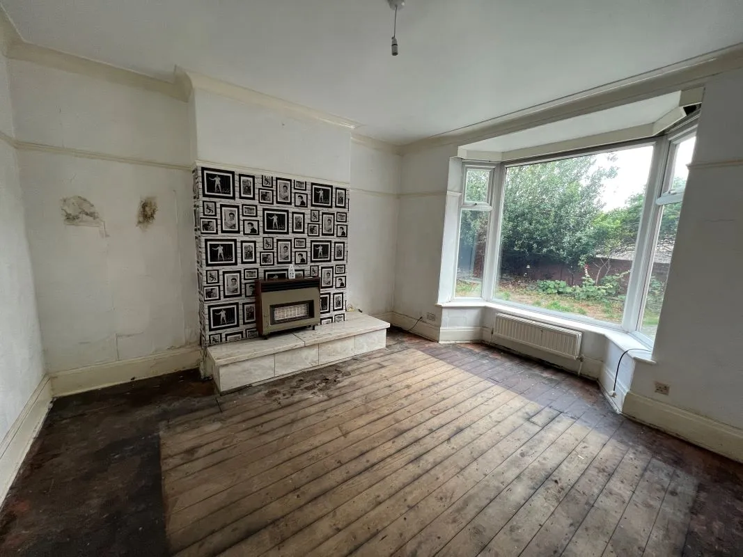 Darfield, Barnsley, South Yorkshire, S73 9AP - Online Auctions