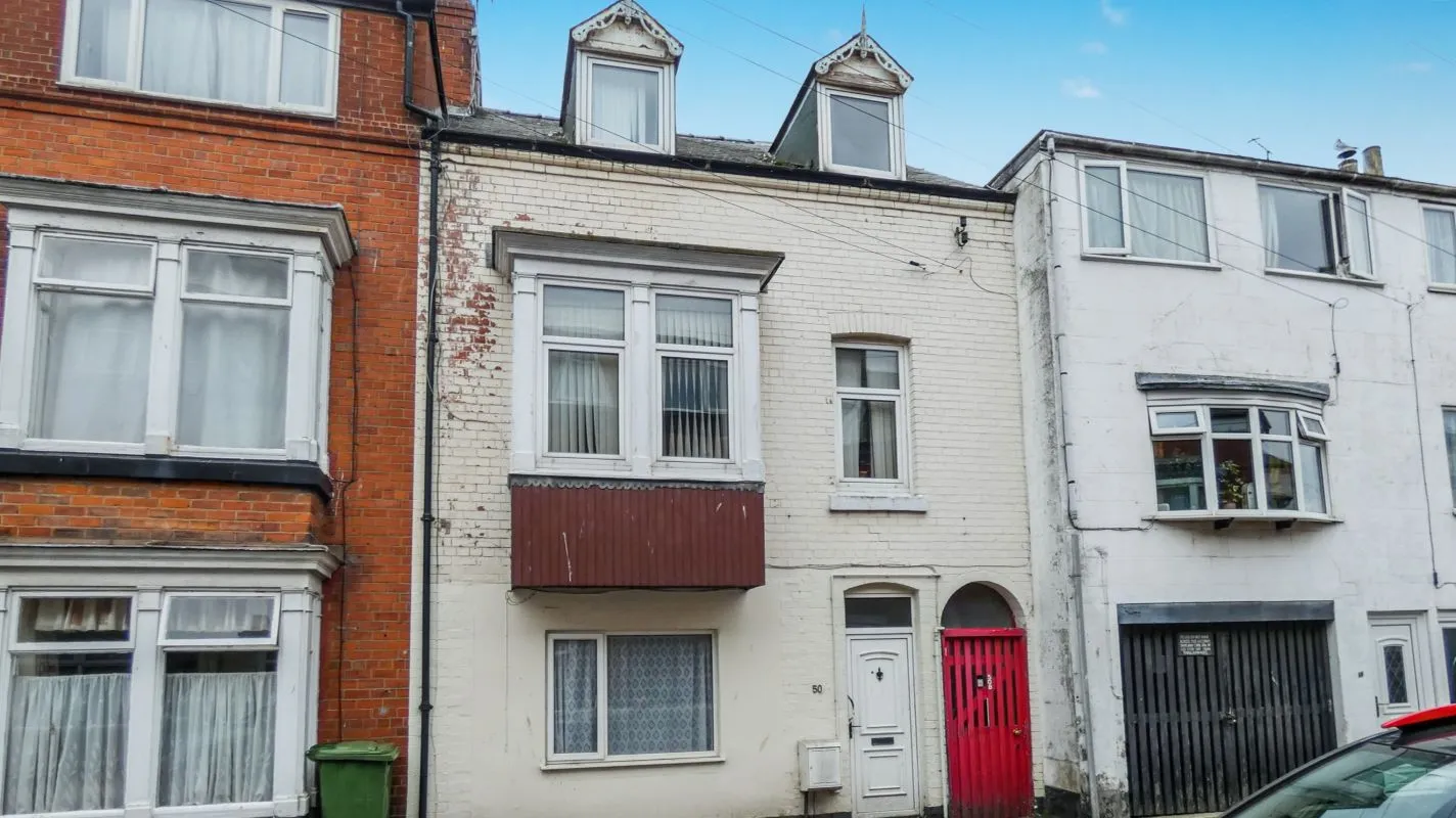 Bridlington, North Humberside, YO15 2DY - Online Auctions
