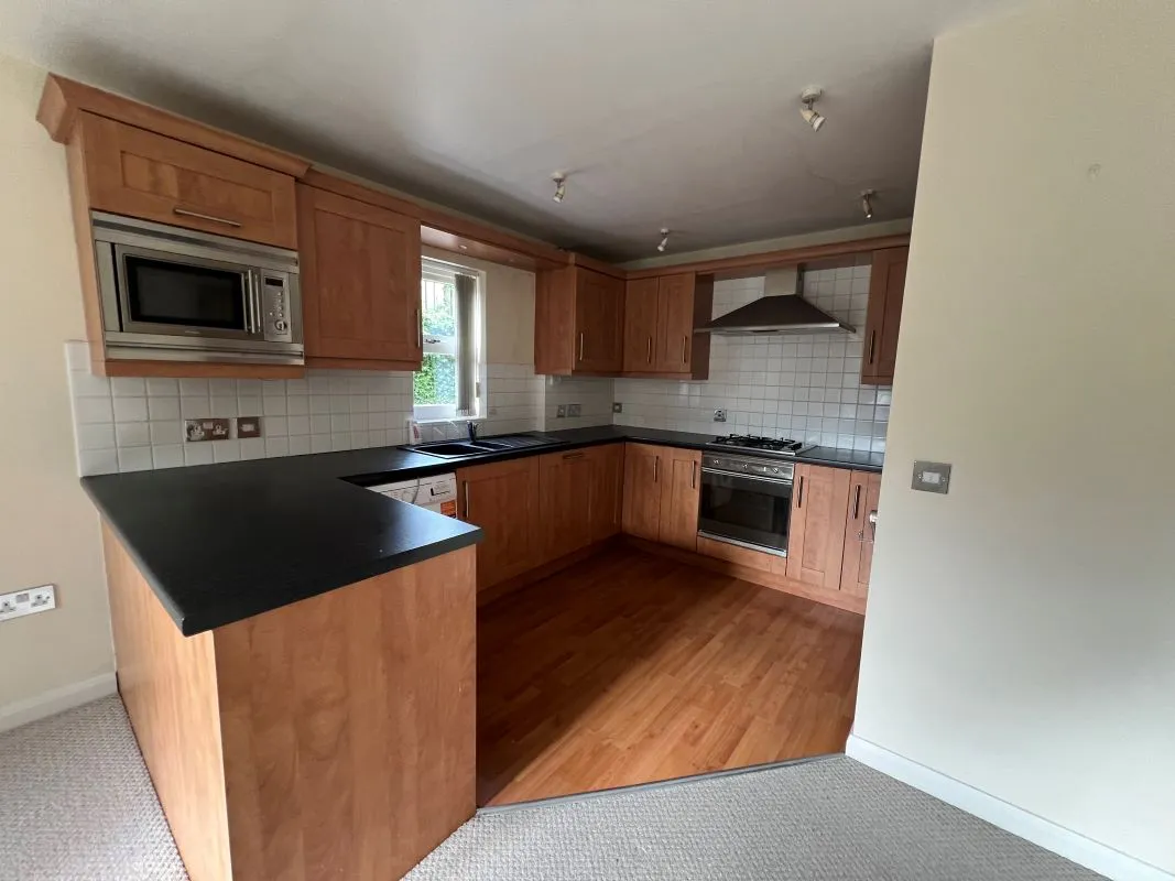 Sheffield, South Yorkshire, S17 4AZ - Online Auctions