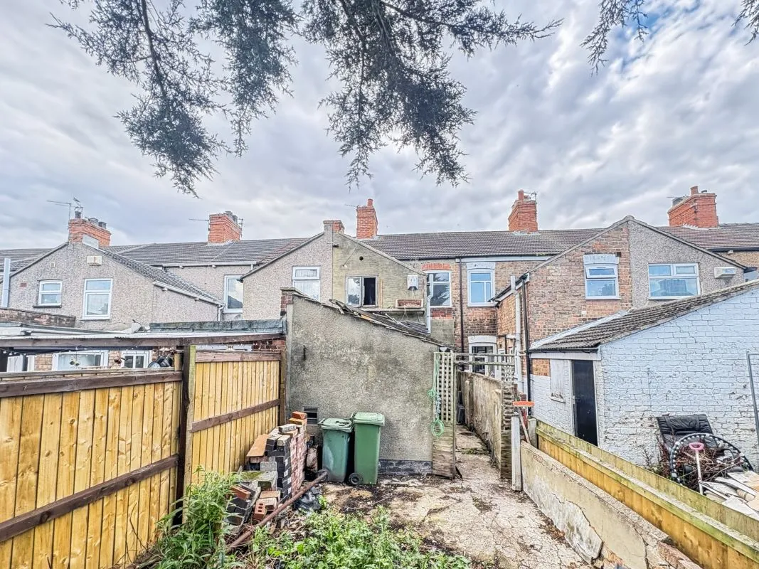 Grimsby, South Humberside, DN32 7NE - Online Auctions