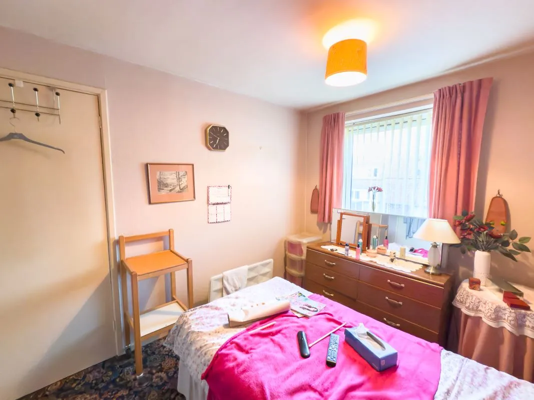 Gateshead, Tyne And Wear, NE10 0BN - Online Auctions