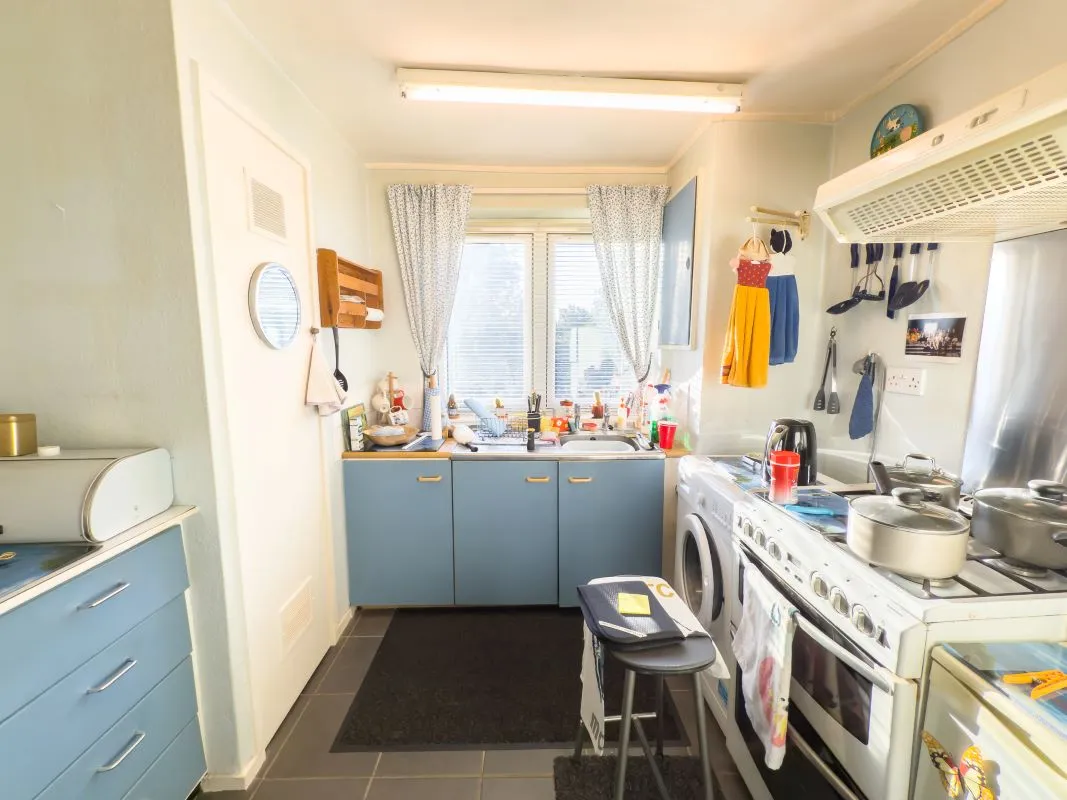 Gateshead, Tyne And Wear, NE10 0BN - Online Auctions