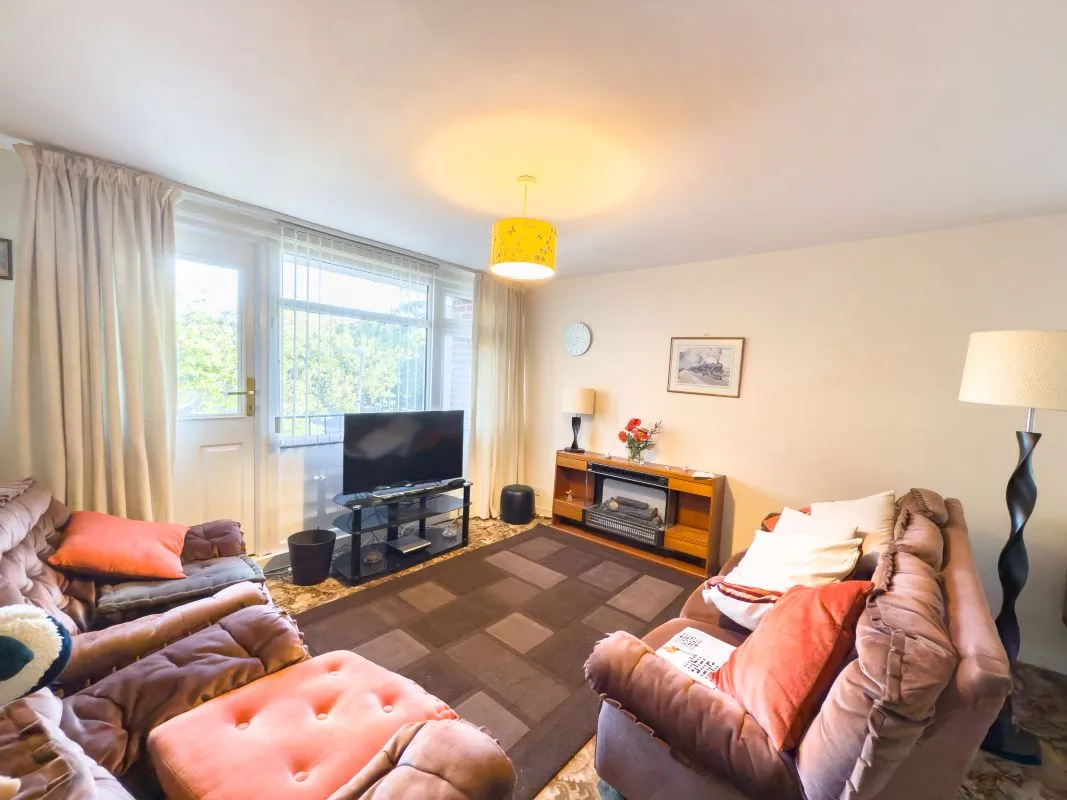 Gateshead, Tyne And Wear, NE10 0BN - Online Auctions