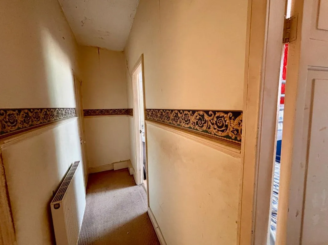 Wombwell, Barnsley, South Yorkshire, S73 8HE - Online Auctions