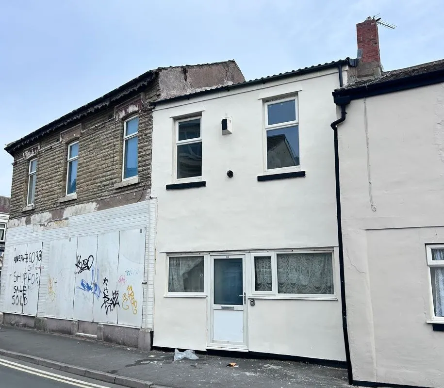 Blackpool, Lancashire, FY1 6AB - Online Auctions