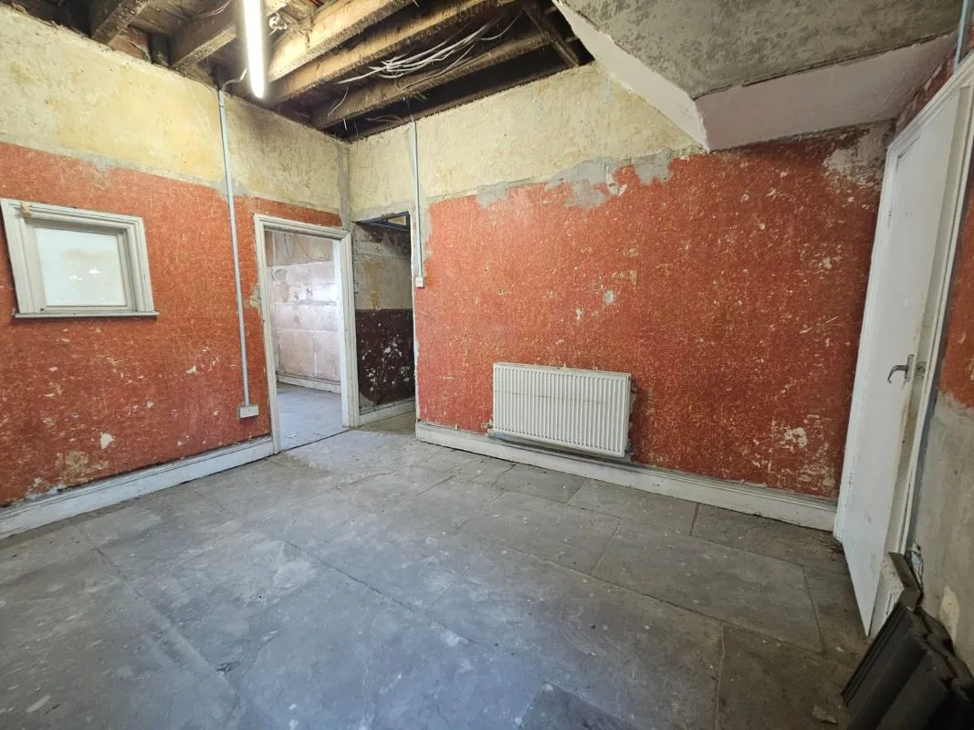 Blackpool, Lancashire, FY1 6AB - Online Auctions