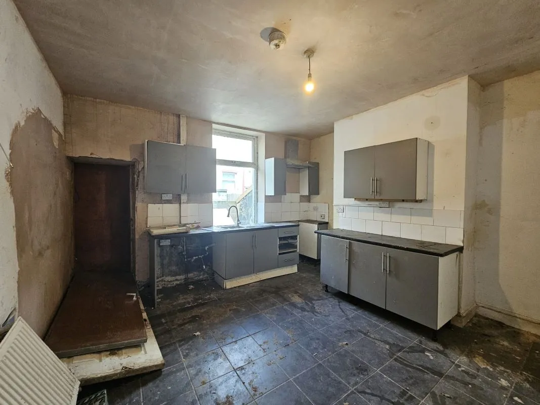 Burnley, Lancashire, BB11 4QD - Online Auctions