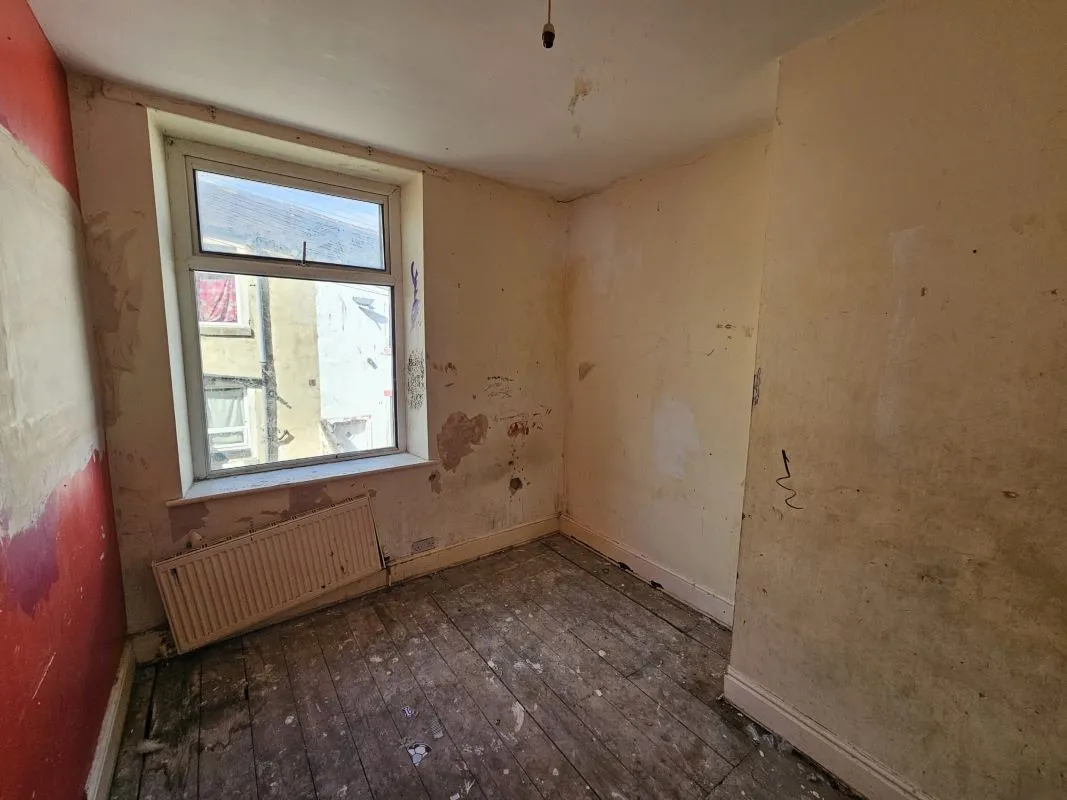 Burnley, Lancashire, BB11 4QD - Online Auctions