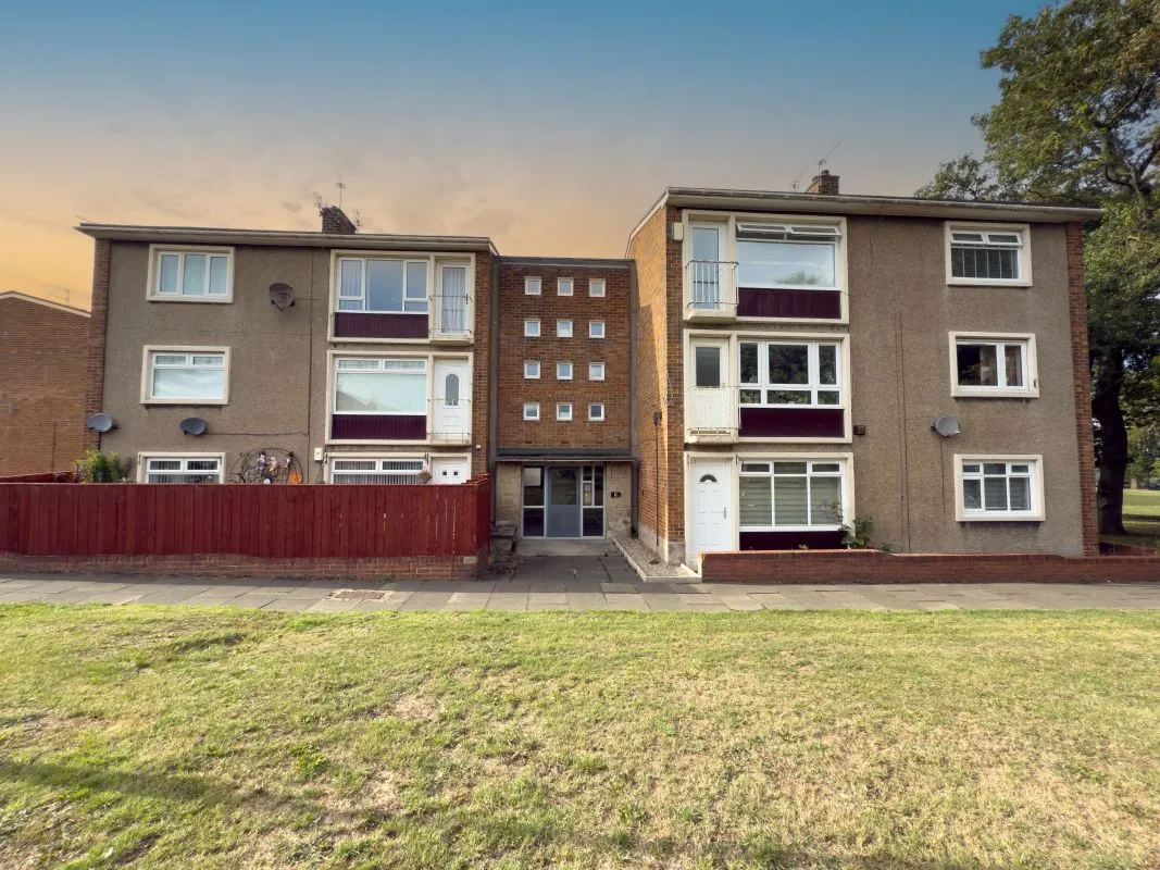 Gateshead, Tyne And Wear, NE10 8RT - Online Auctions