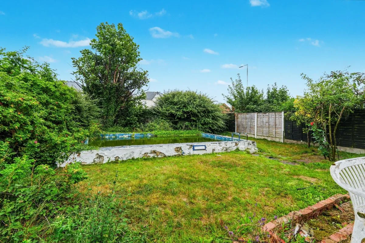 Southport, Merseyside, PR8 6BT - Online Auctions