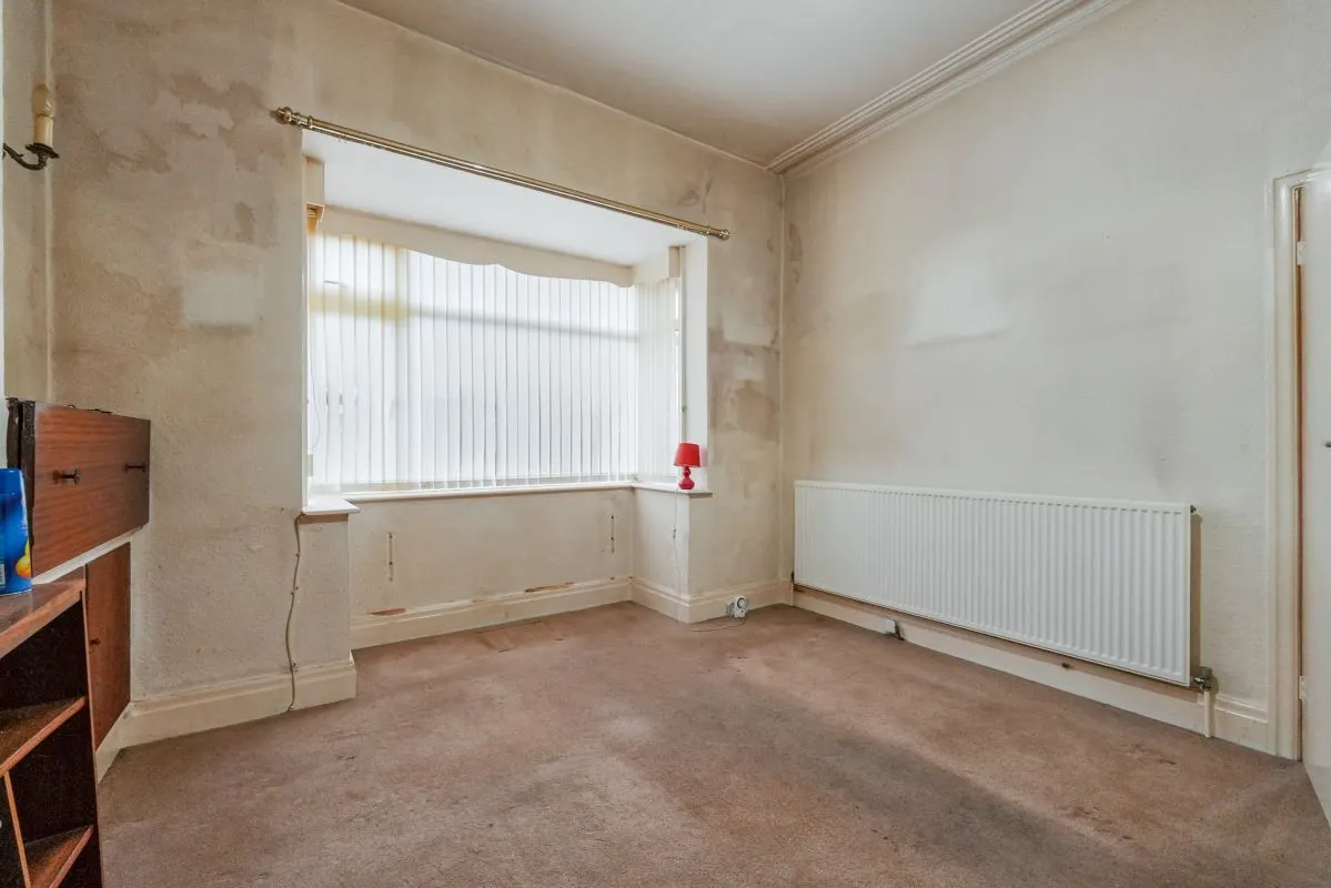 Southport, Merseyside, PR8 6BT - Online Auctions