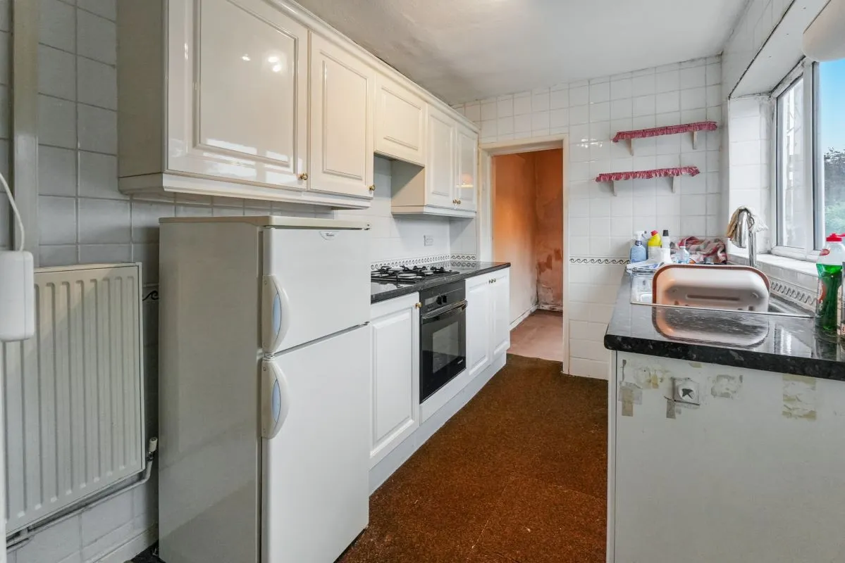 Southport, Merseyside, PR8 6BT - Online Auctions