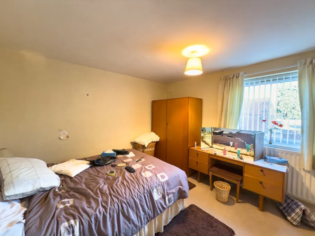 Gateshead, Tyne And Wear, NE10 0BN - Online Auctions