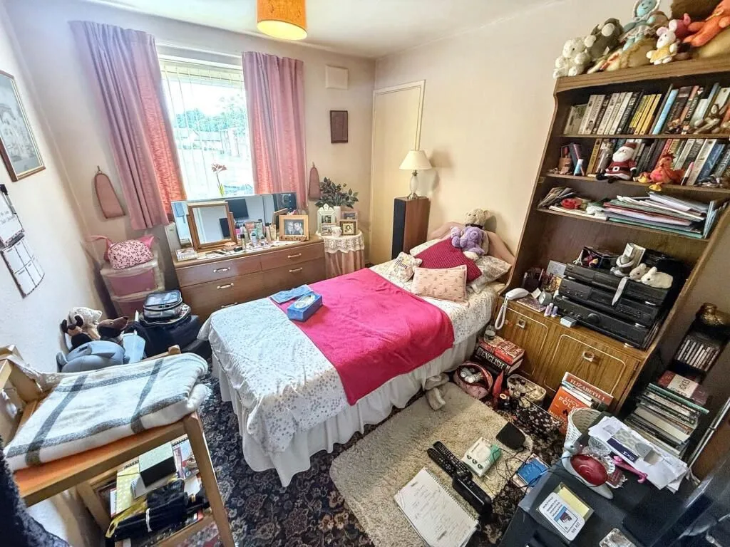 Gateshead, Tyne And Wear, NE10 0BN - Online Auctions
