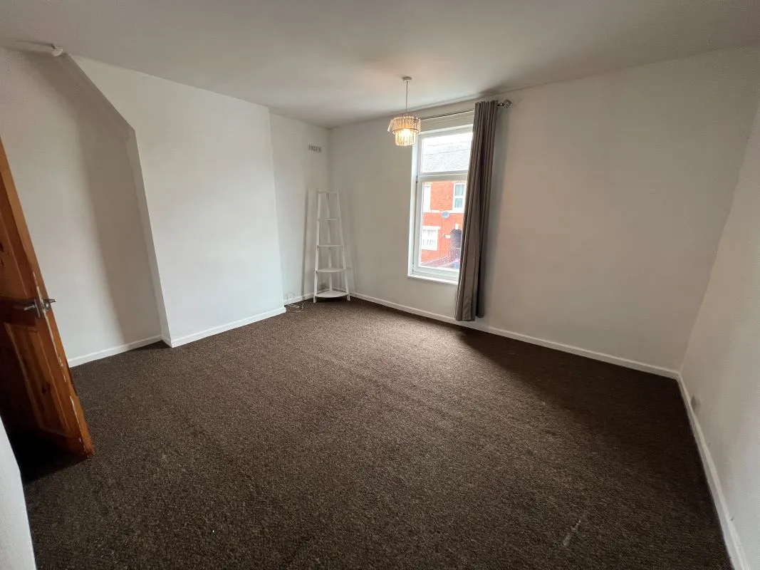 Rawmarsh, Rotherham, South Yorkshire, S62 5RD - Online Auctions