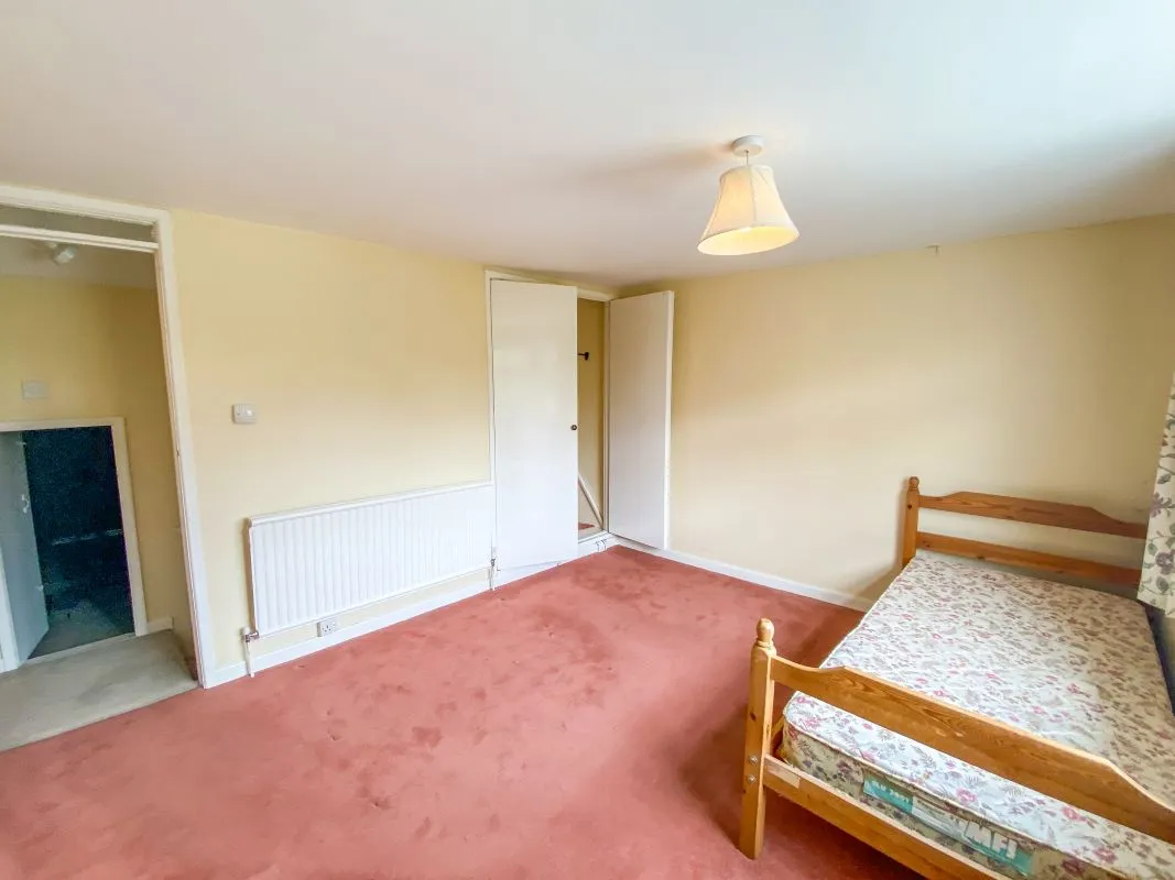 Swindon, Wiltshire, SN5 3PN - Online Auctions