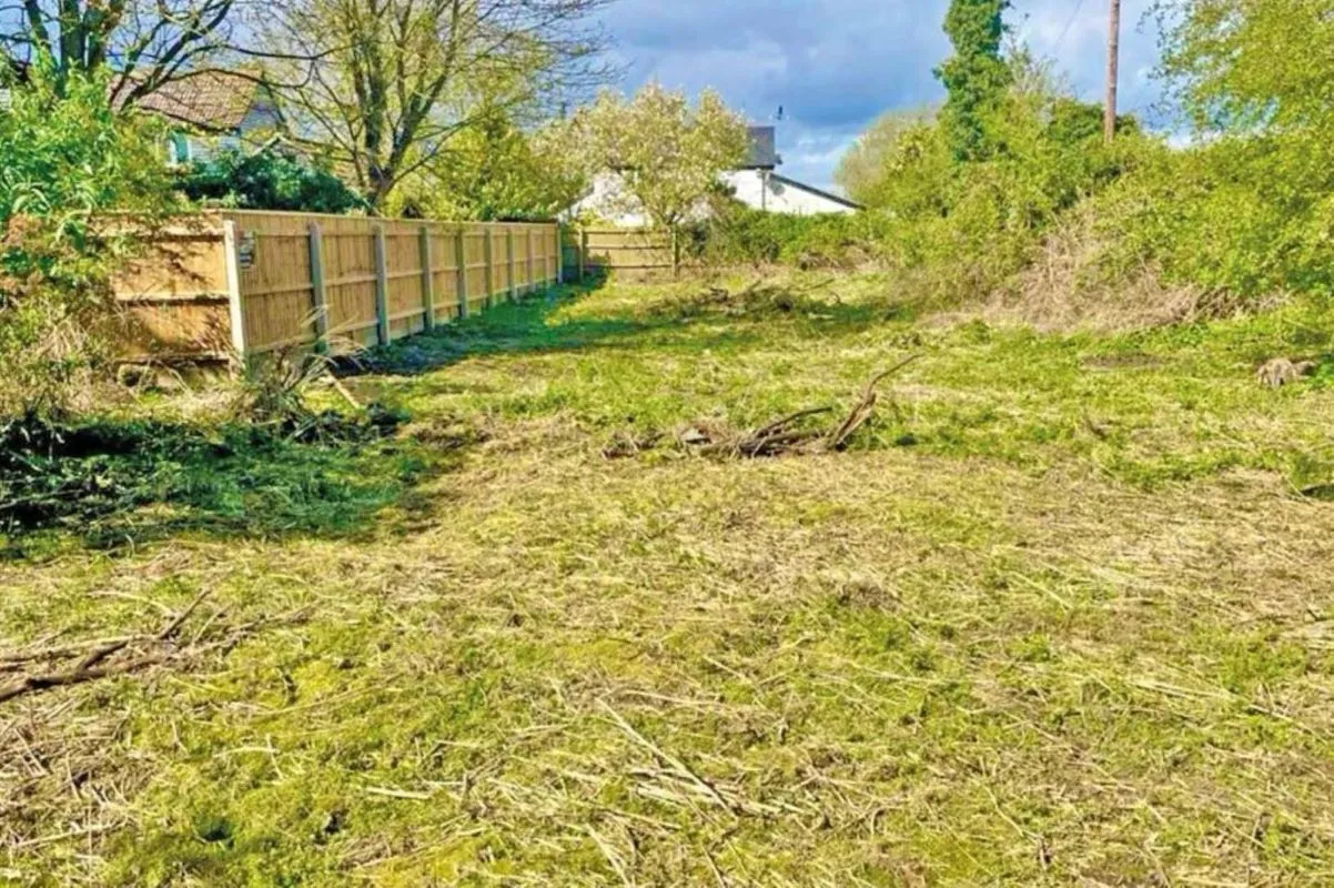 Back Drove, Wisbech, Cambridgeshire, PE14 9RH - Online Auctions