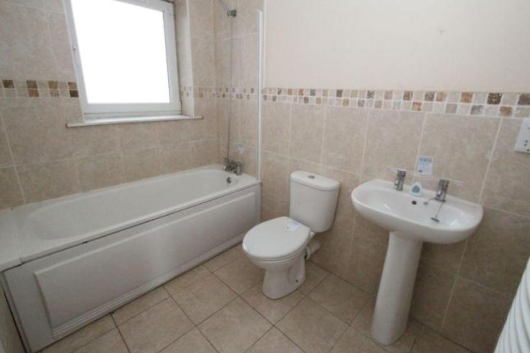 Hassell Street, Newcastle, Staffordshire, ST5 1BF - Online Auctions