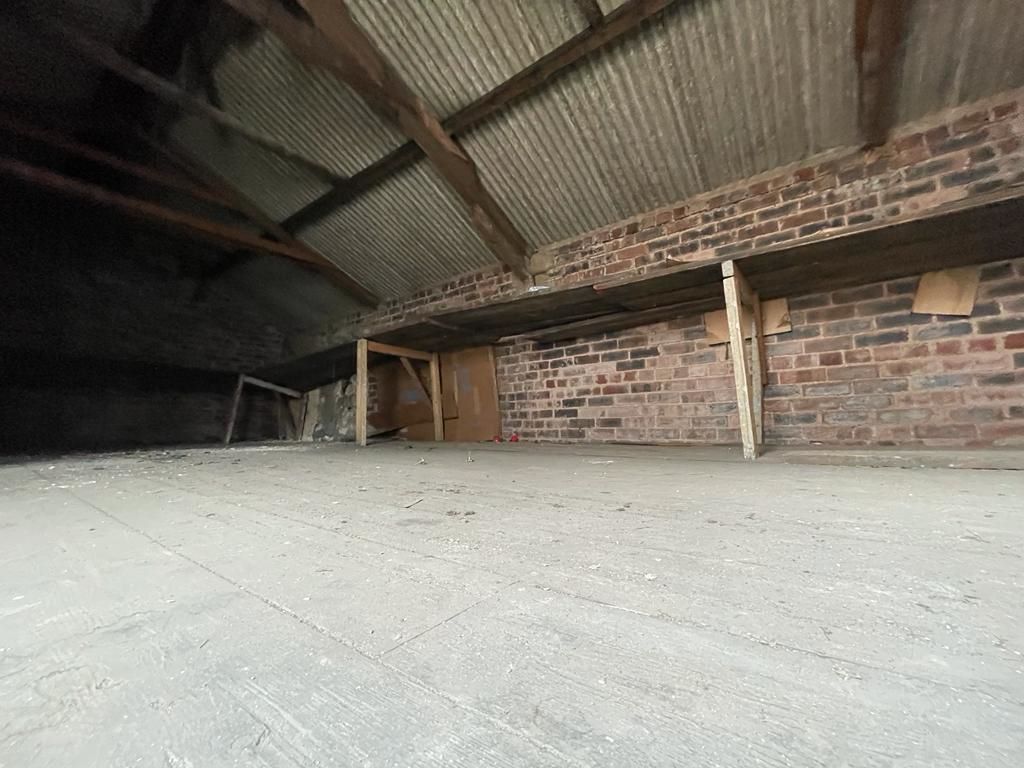 Holywell, Clwyd, CH8 7LH - Online Auctions