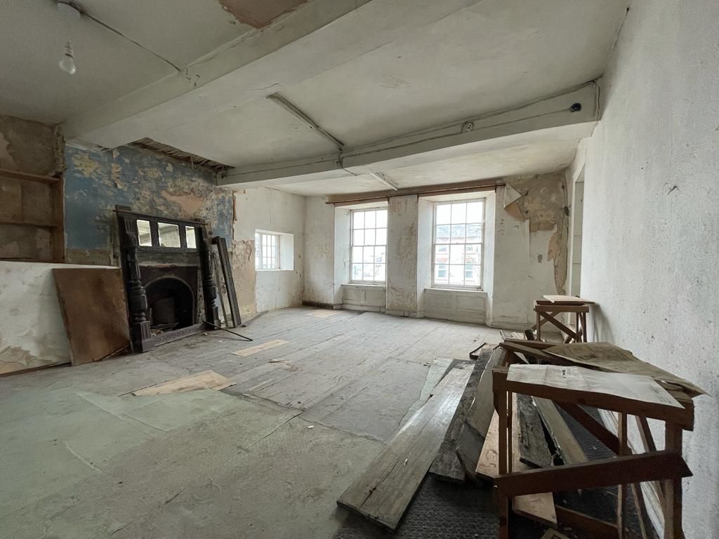 Holywell, Clwyd, CH8 7LH - Online Auctions