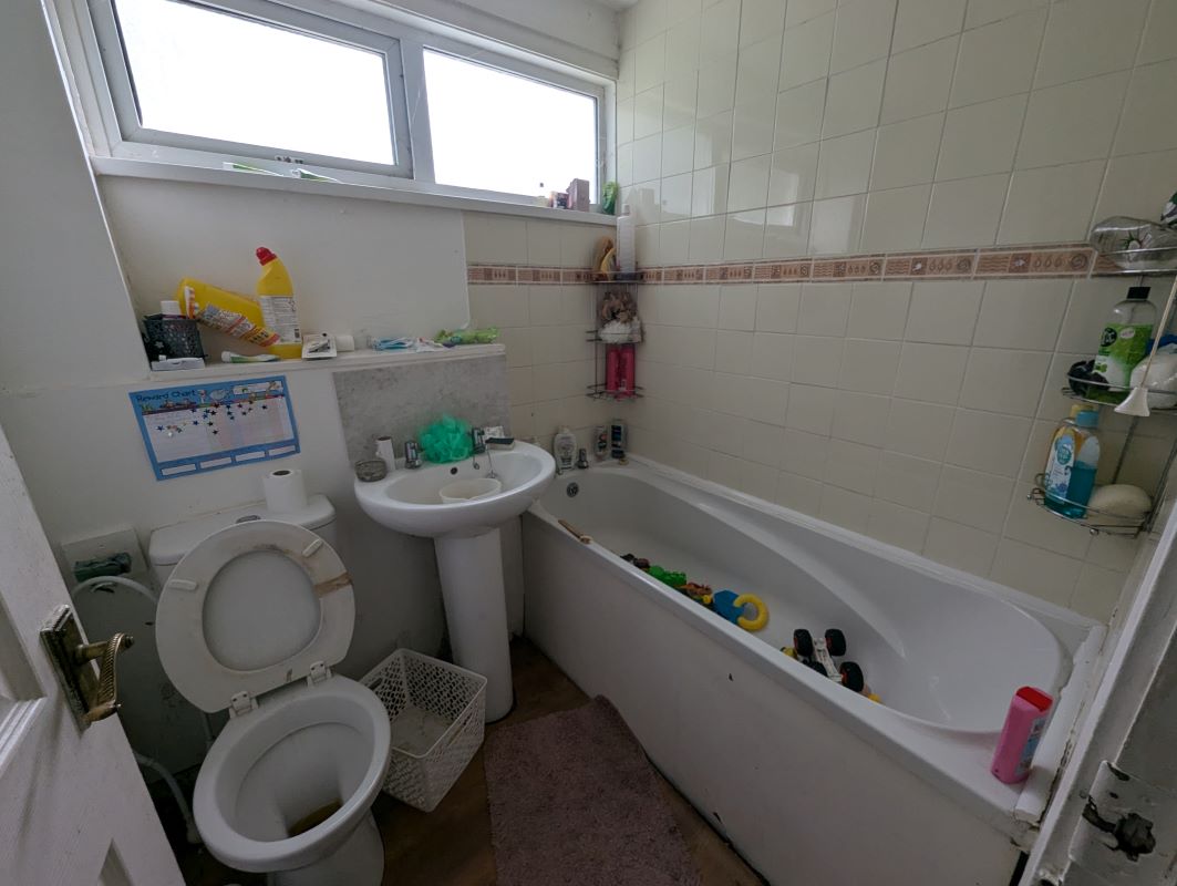 Telford, Shropshire, TF7 5PF - Online Auctions