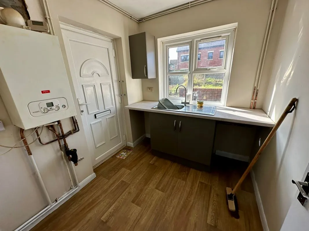 Stoke-On-Trent, Staffordshire, ST2 9AU - Online Auctions