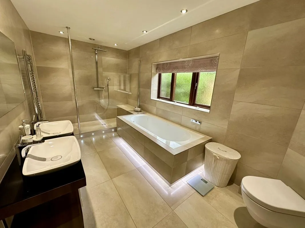 Heath Top, Market Drayton, Shropshire, TF9 4QR - Online Auctions