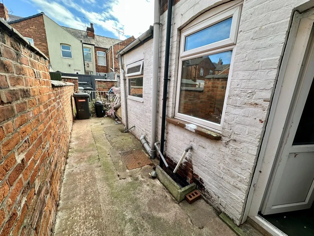 Crewe, Cheshire, CW1 3AQ - Online Auctions