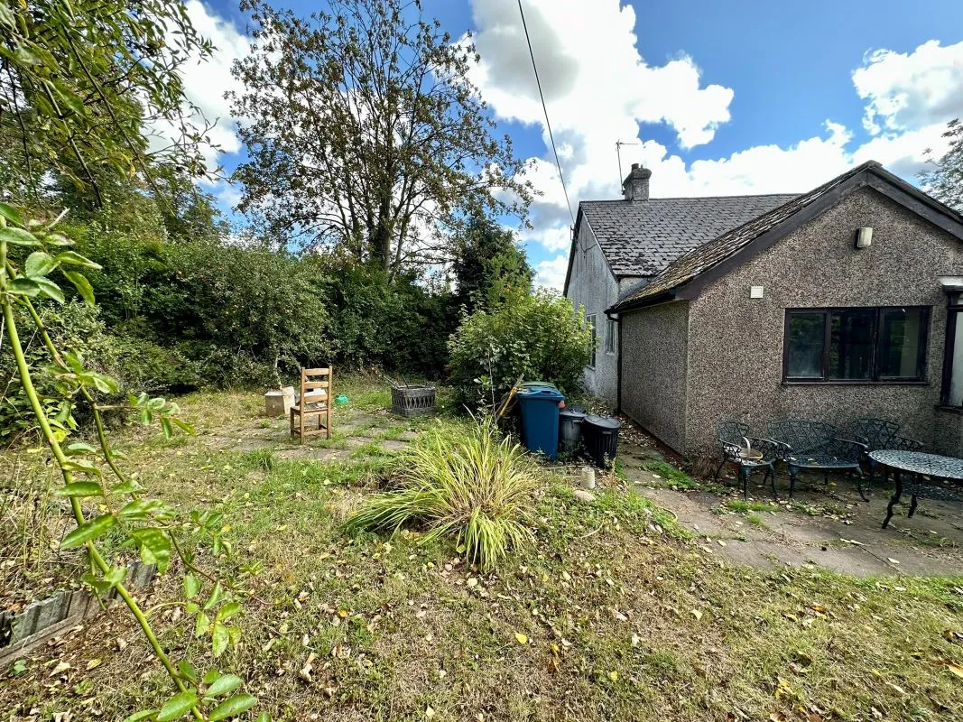 Bury Bank, Stone, Staffordshire, ST15 0QA - Online Auctions