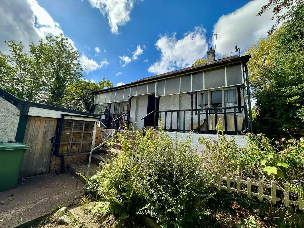 Bury Bank, Stone, Staffordshire, ST15 0QA - Online Auctions