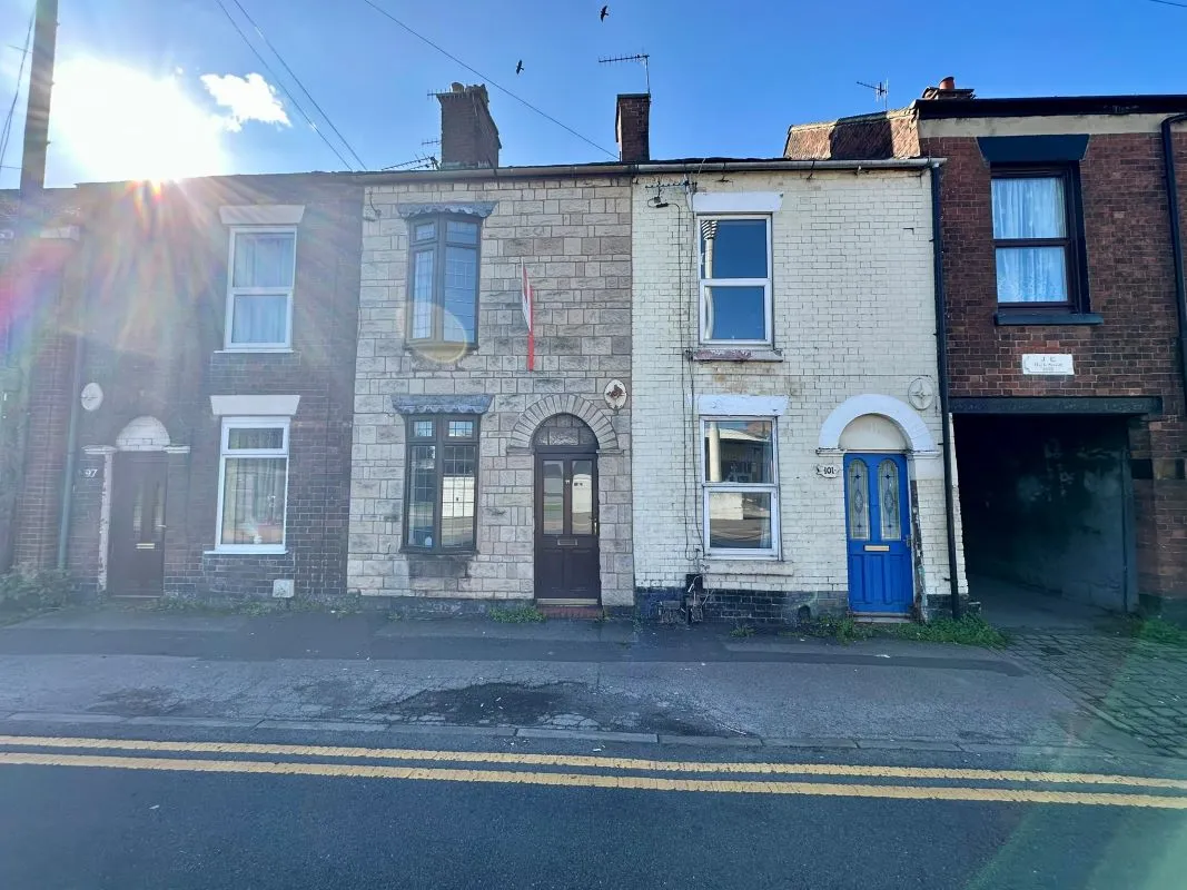 Silverdale, Newcastle, Staffordshire, ST5 6LY - Online Auctions