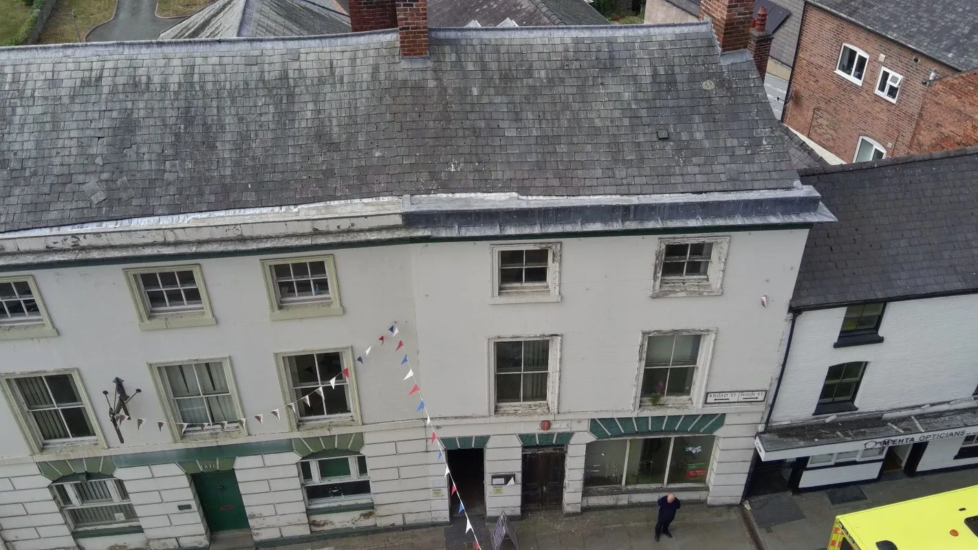 Y Trallwng, Powys, SY21 7RR - Online Auctions