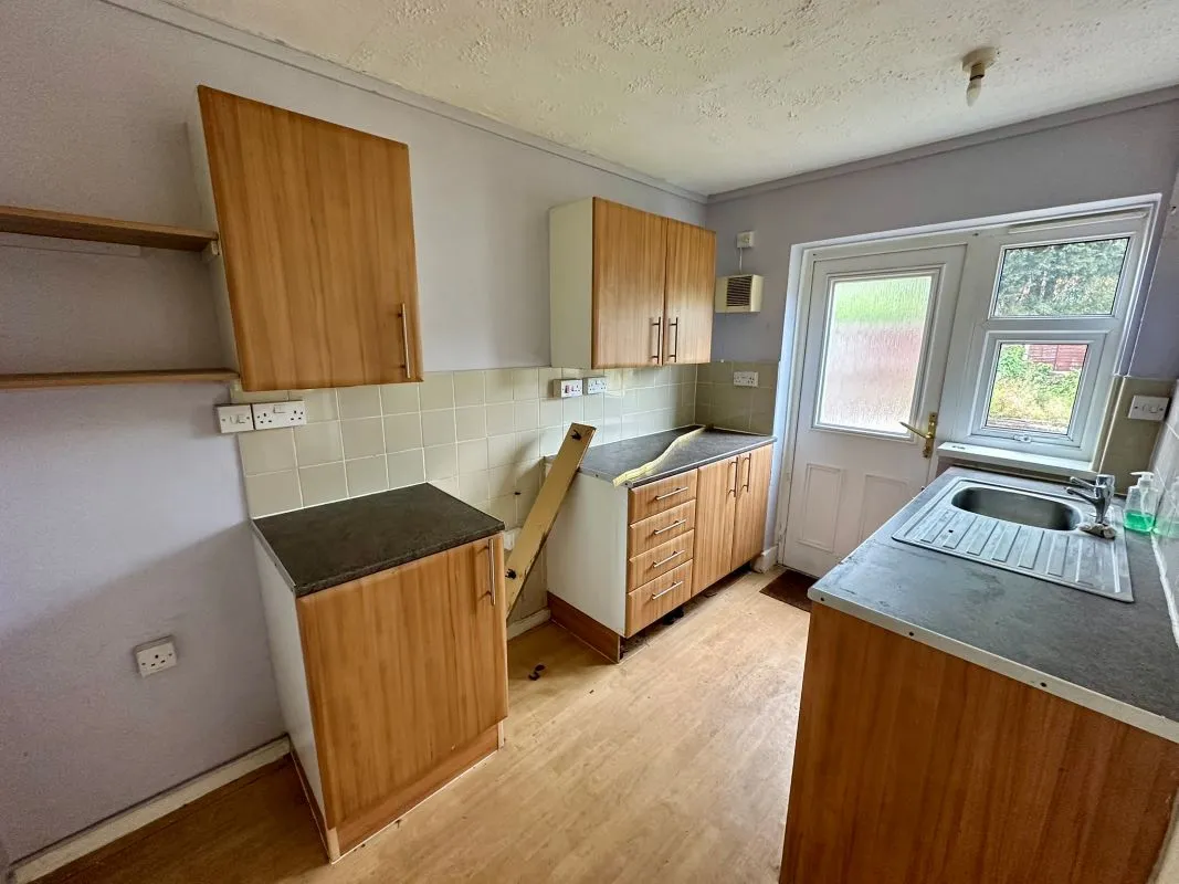 Featherstone, Wolverhampton, West Midlands, WV10 7AW - Online Auctions