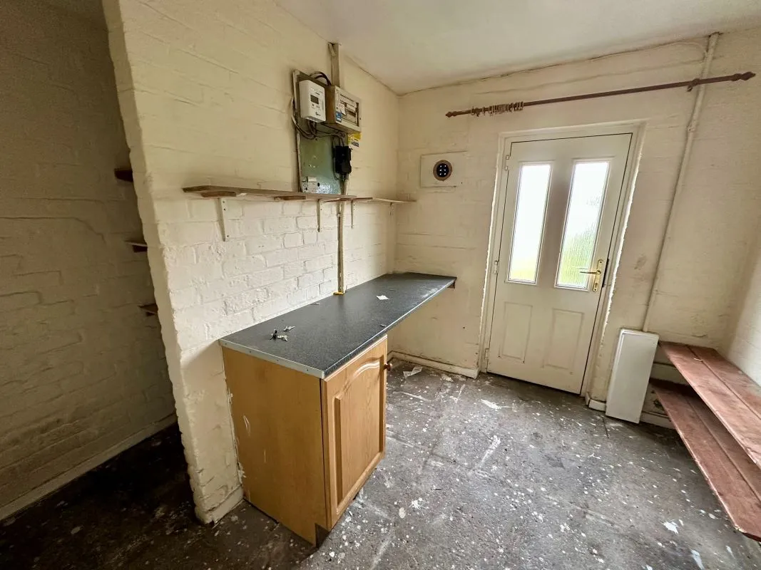 Featherstone, Wolverhampton, West Midlands, WV10 7AW - Online Auctions