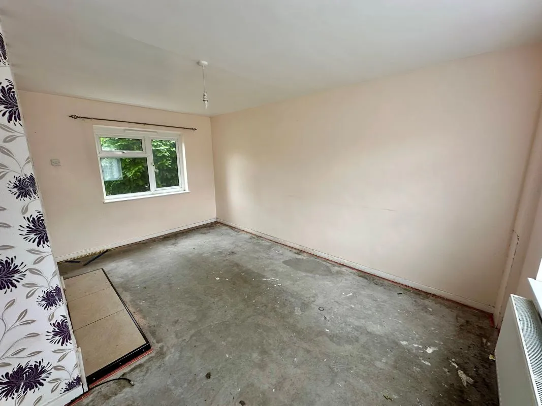 Featherstone, Wolverhampton, West Midlands, WV10 7AW - Online Auctions