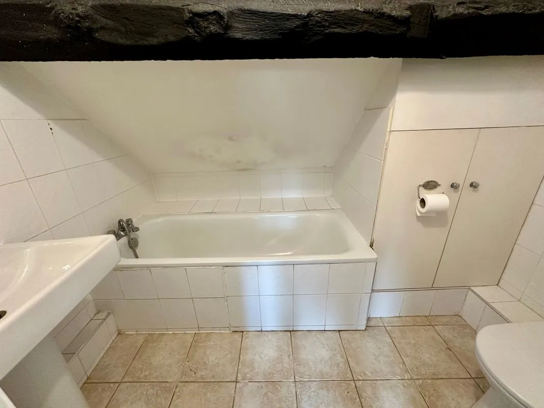 Flat 7, Ludlow, Shropshire, SY8 1RL - Online Auctions