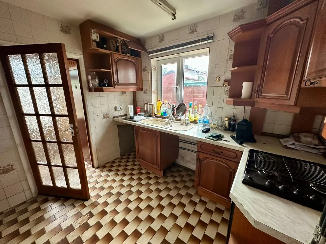 Stoke-On-Trent, Staffordshire, ST3 6DL - Online Auctions