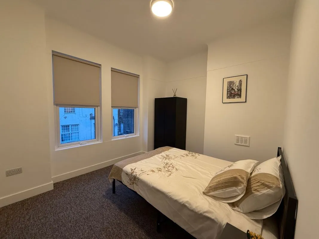 Prenton, Merseyside, CH43 5RJ - Online Auctions