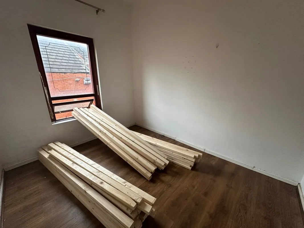 Farnworth, Bolton, Lancashire, BL4 7NS - Online Auctions