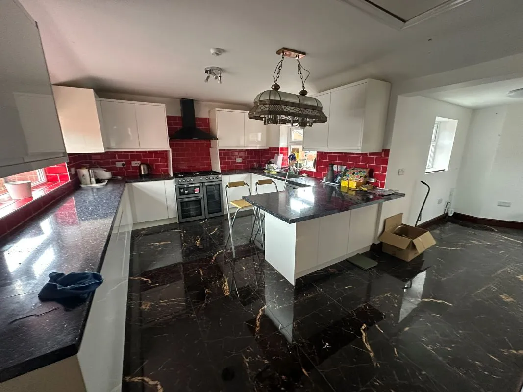 Farnworth, Bolton, Lancashire, BL4 7NS - Online Auctions