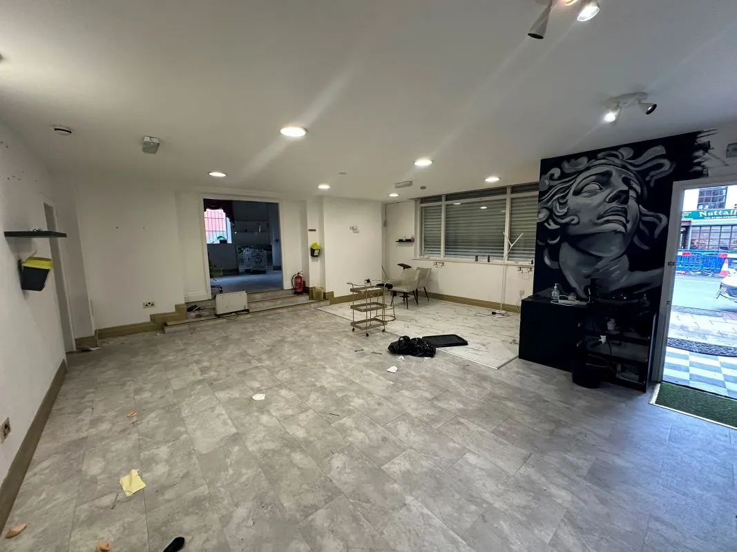 Farnworth, Bolton, Lancashire, BL4 7NS - Online Auctions