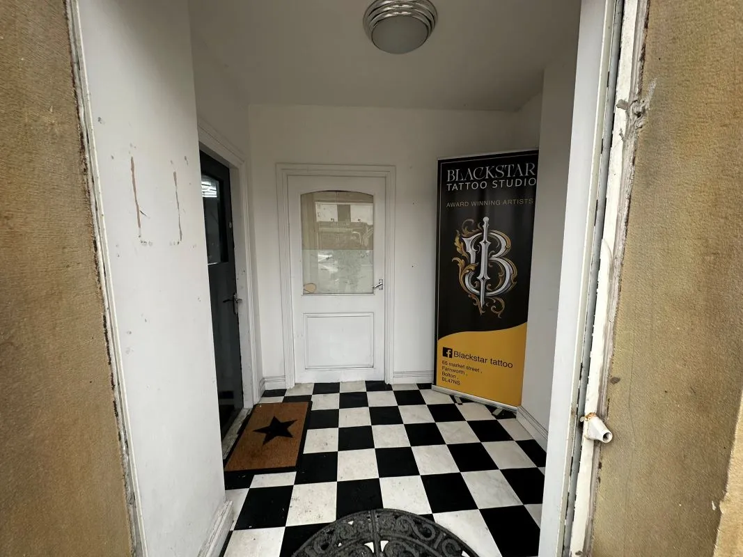 Farnworth, Bolton, Lancashire, BL4 7NS - Online Auctions