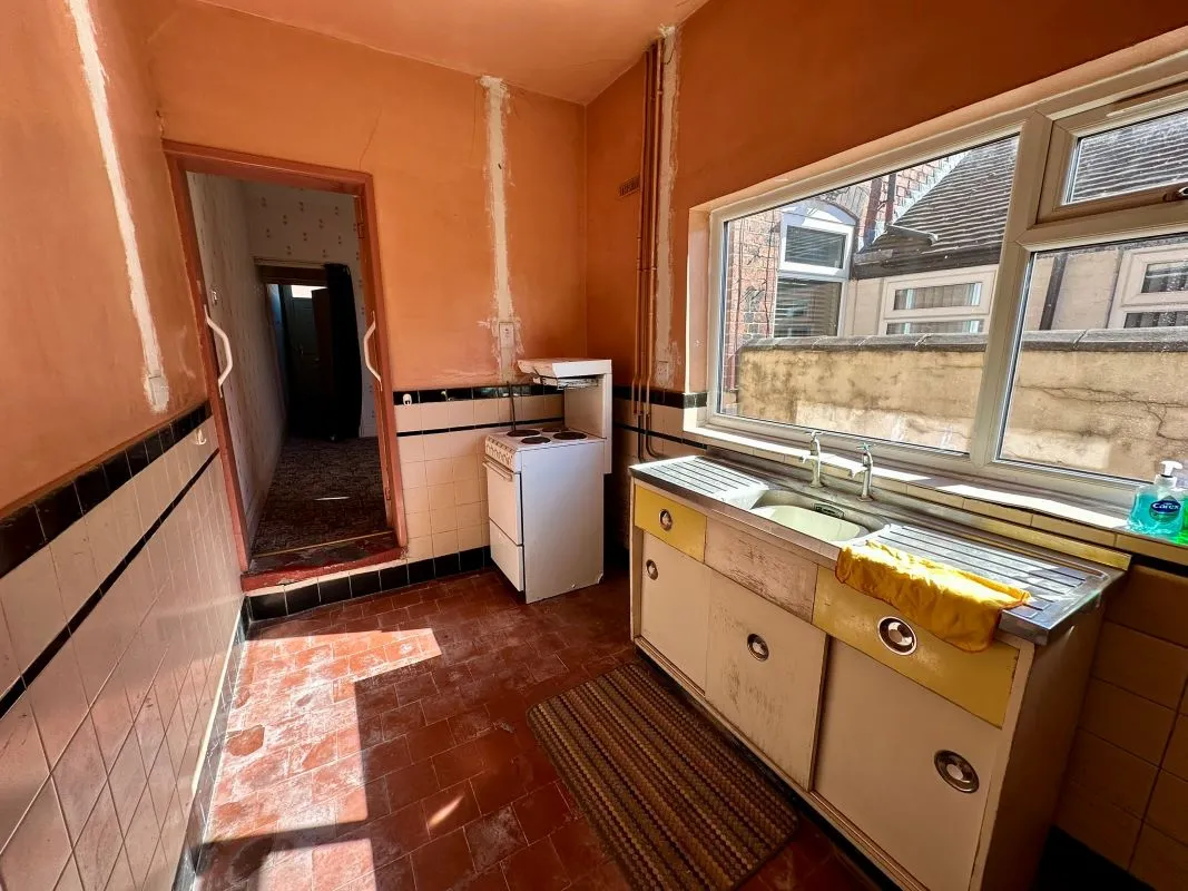 Stoke-On-Trent, Staffordshire, ST4 3LB - Online Auctions